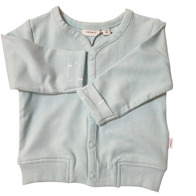 Baby-Jäckchen, verschiedene Farben und Größen 