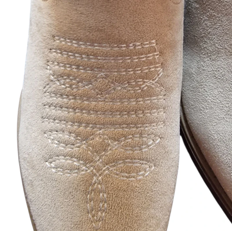 Stiefel verschiedene Farben und Größen 