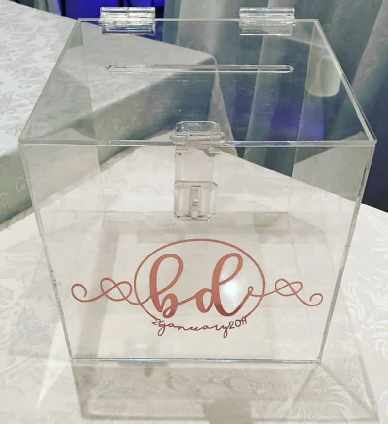 Envelope box