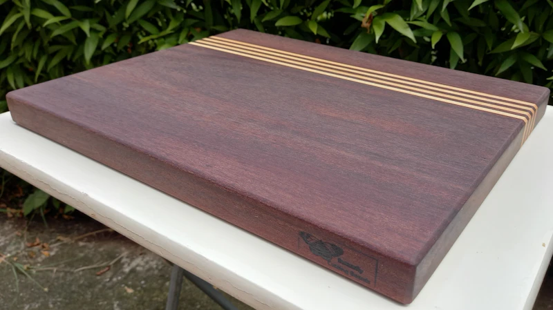 Side grain Cutting board. Black and White.