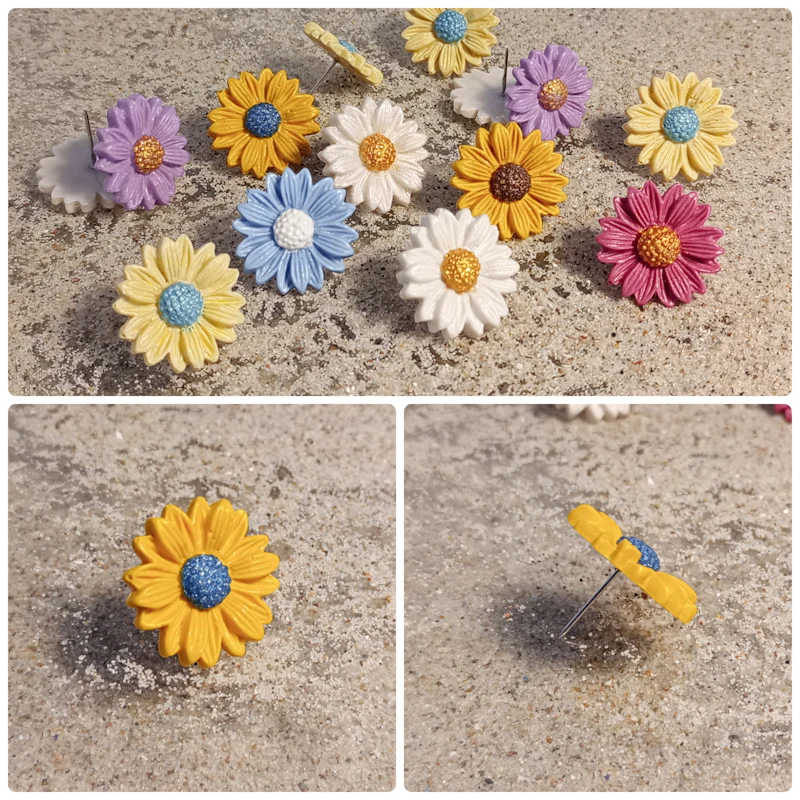 Pinnnadel Blume, gelb mit blauer Glitzermitte