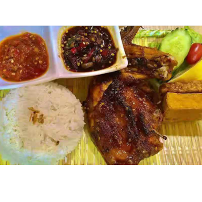 Grilled chicken with white rice (Loly B1)