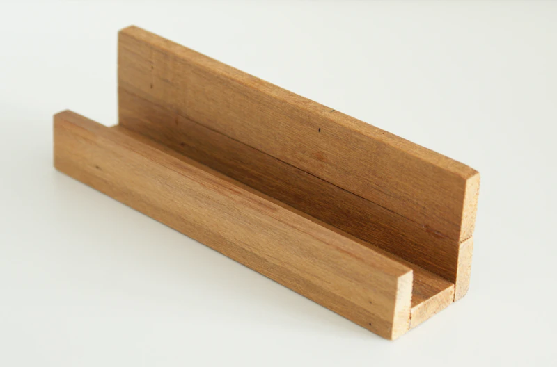 Notizenhalter aus Holz