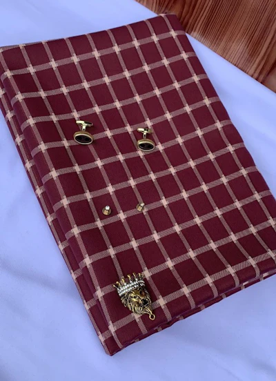 Deep Red checked Senator