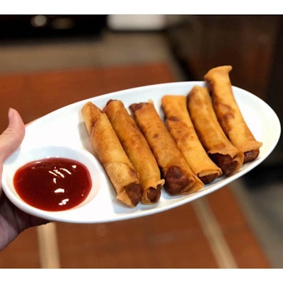 Lumpiang Shanghai rolls x 4rolls (DC Cafe)