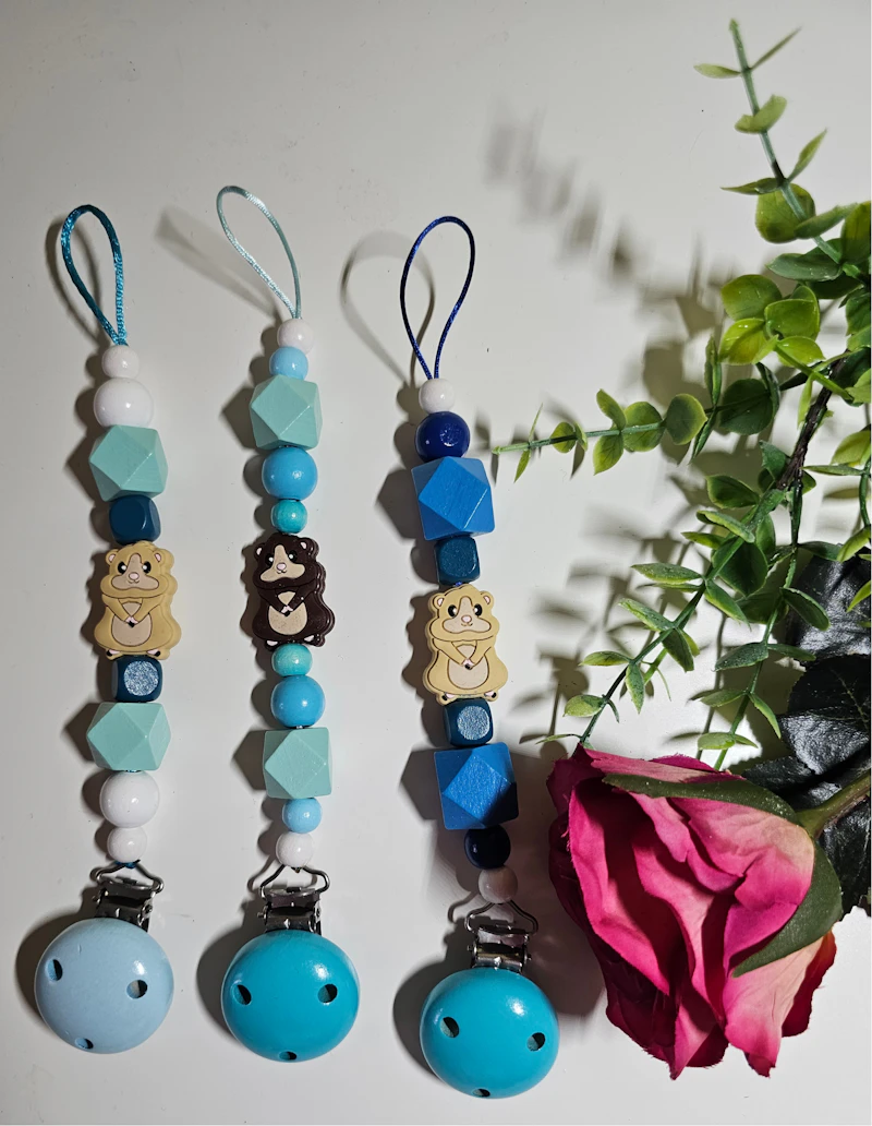 Schnullerketten mit (Meer)Schwein