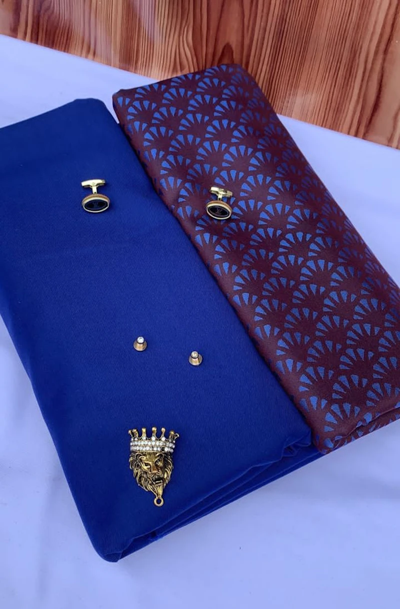 Blue and brown Senator