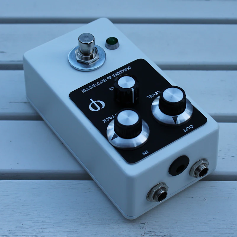 Pause&Effects Feta - Germanium Vox Tone Bender V828 Fuzz