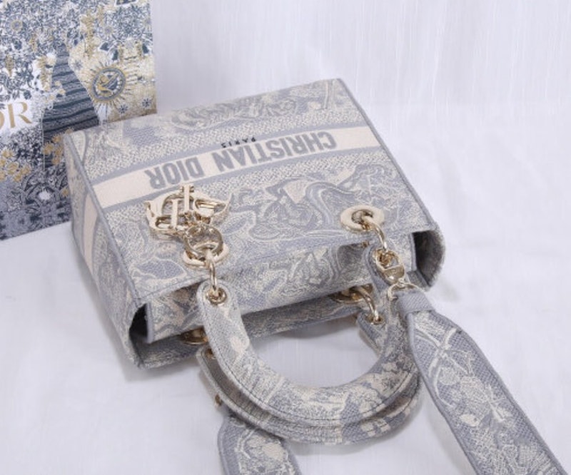 Christian Dior LADY D-lite Medium Bag 
