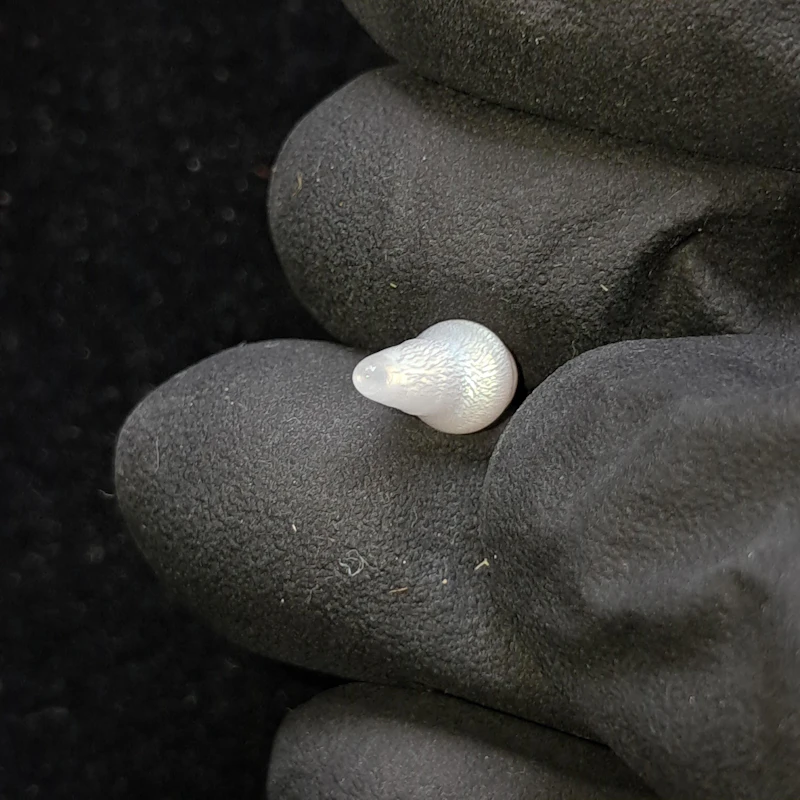 Graceful Natural 1.20 carat Drop Tridacna Pearl