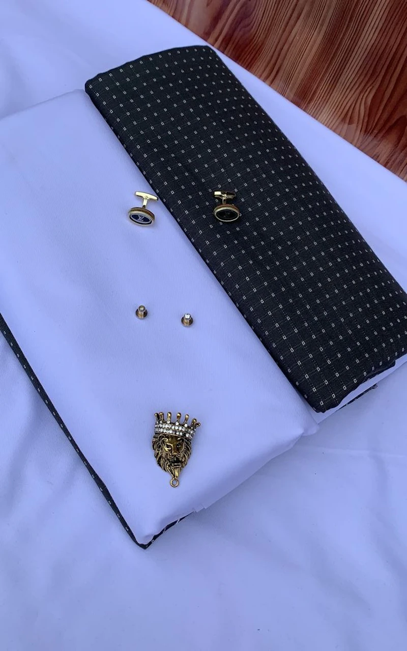 White and black with dots Senator