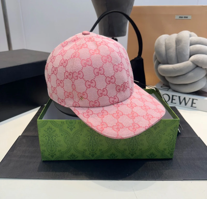 Gucci CAP GG