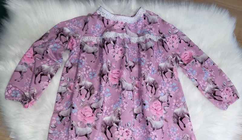Baby Kleidchen, Gr. 98