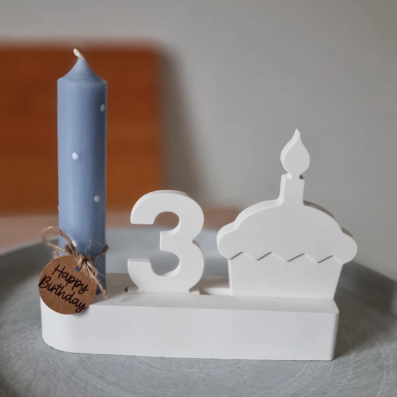 Kerzenständer zum Geburtstag mit einer Zahl