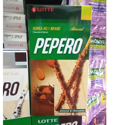 Pepero almond and chocolate (Namaste)