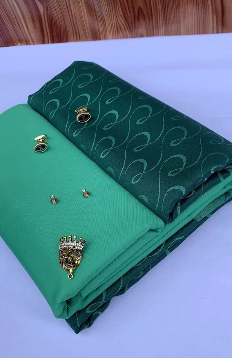 Mint green and green Senator