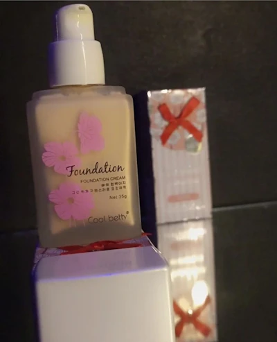 Foundation cream(cool betty)