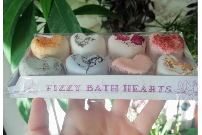 8 Aromatherapy Bath Bombs Hearts