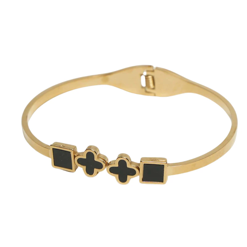 Chic Up Clover Charm Bracelet 