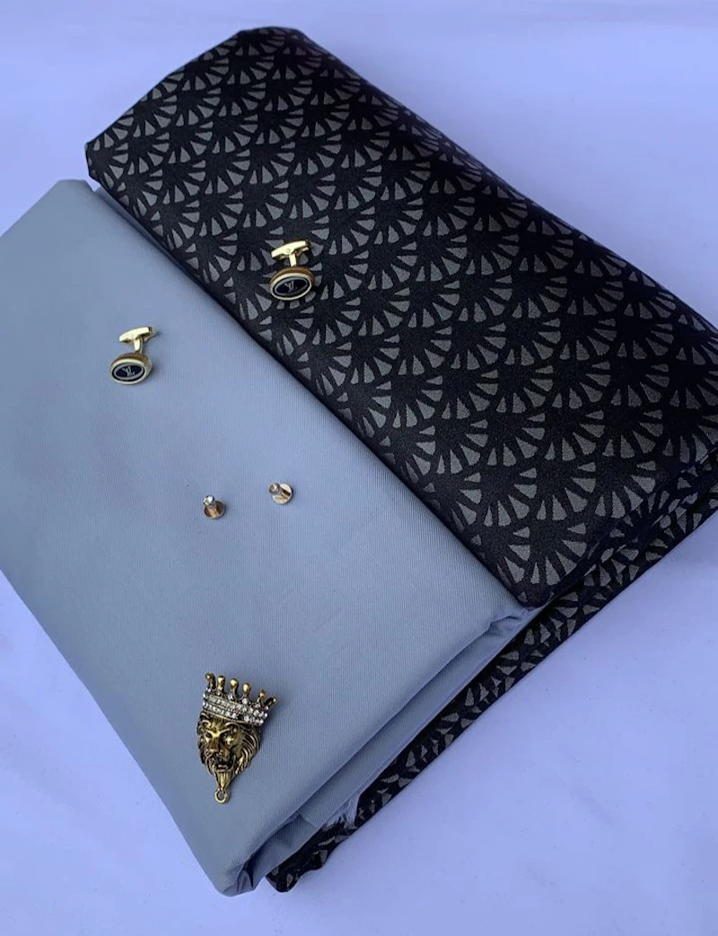 Ash and black Senator