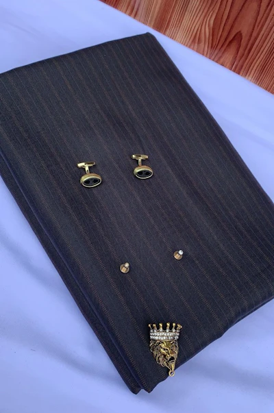 Black lines pattern Senator 