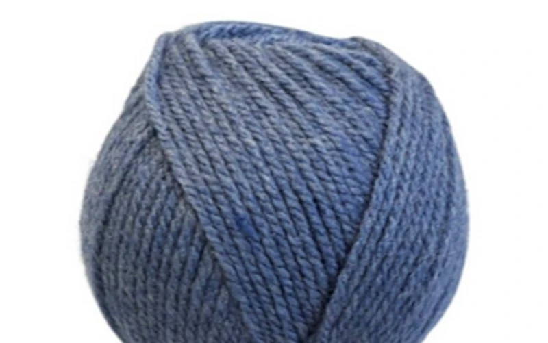 Triangular scarf - Ajour, made of 100% Acryl, hand knitted, will be made in your favorite color! (to order)
