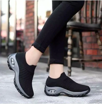 Ladies breathable sneakers shoes