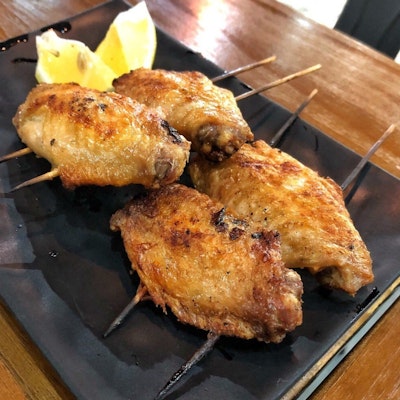 Grilled Chicken Wing x 2pcs (裕華八串咀爸爸)