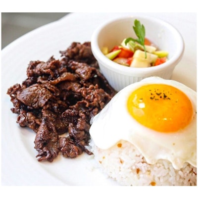 Tapsilog (HeBrewsCafe)