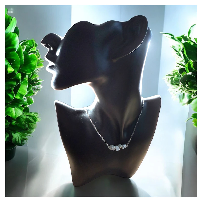 Kette "Liara" mit Howlith