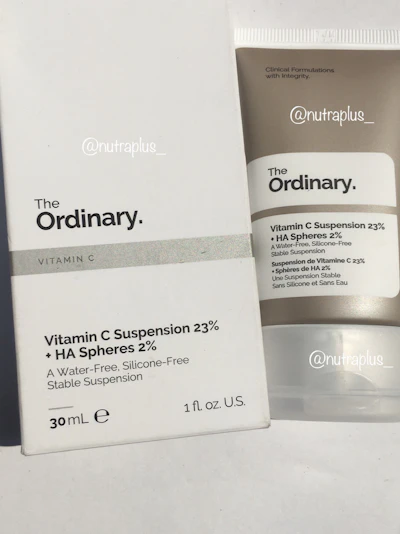 The ordinary vitamin c suspension 23%+HA spheres 2%