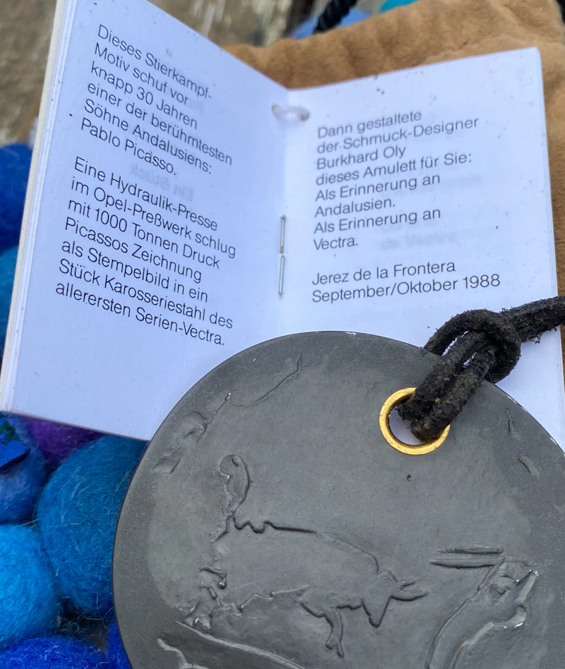 Picasso Amulett anläßlich Opel Vectra Einführung 1988