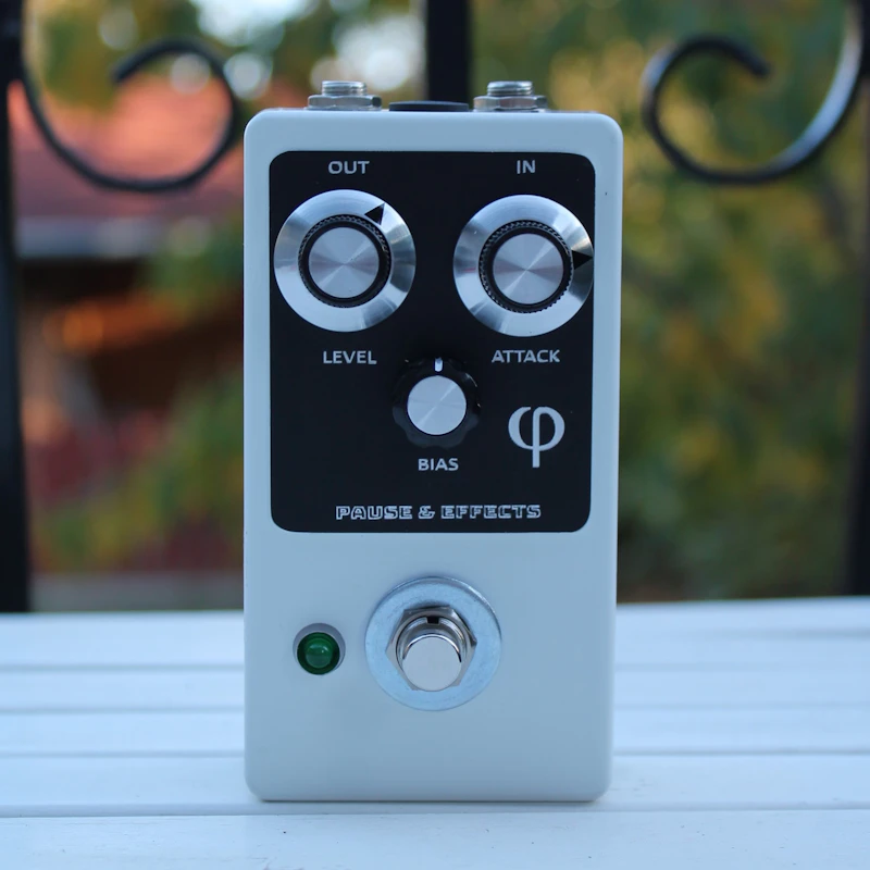 Pause&Effects Feta - Germanium Vox Tone Bender V828 Fuzz