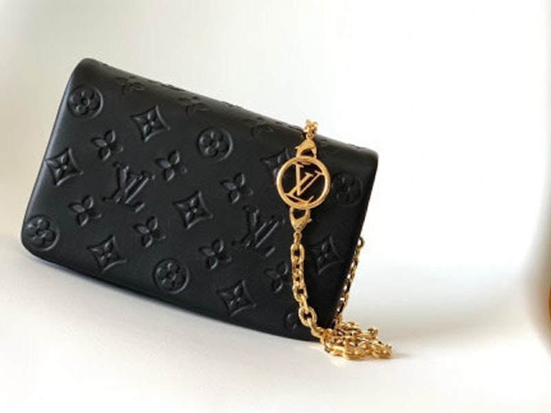 Louis Vuitton Pochette Leather Purse 