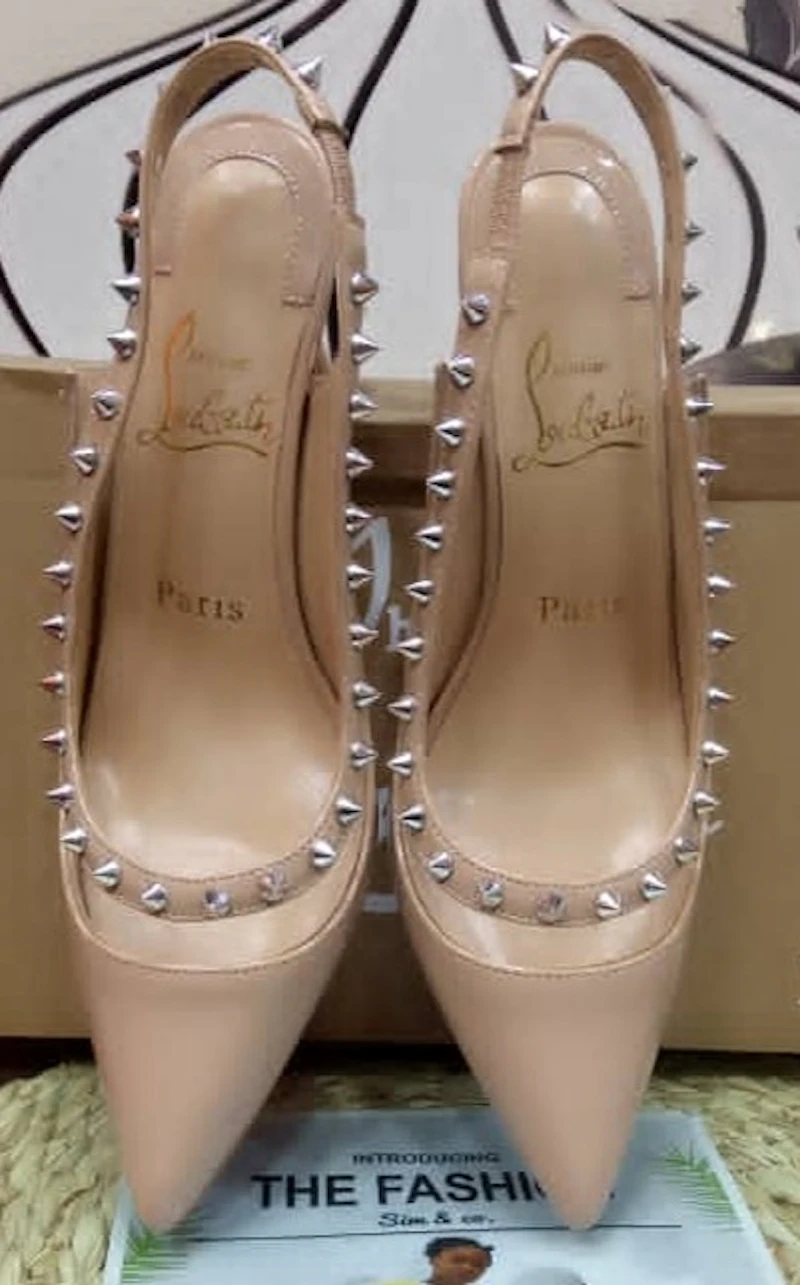 Silk gold colour shoe for office and occasions