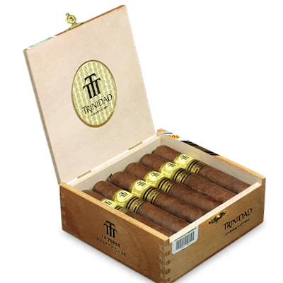 TRINIDAD MEDIA LUNA CIGAR