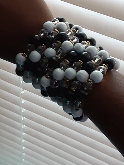 Black and White Crystal