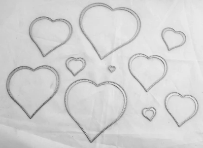 Die Cut - Schablonen- Set "Herzen"