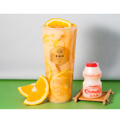 Orange Juice with Yakult and green tea (Chamali)