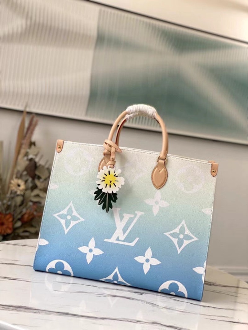Louis Vuitton Neverfull Bag