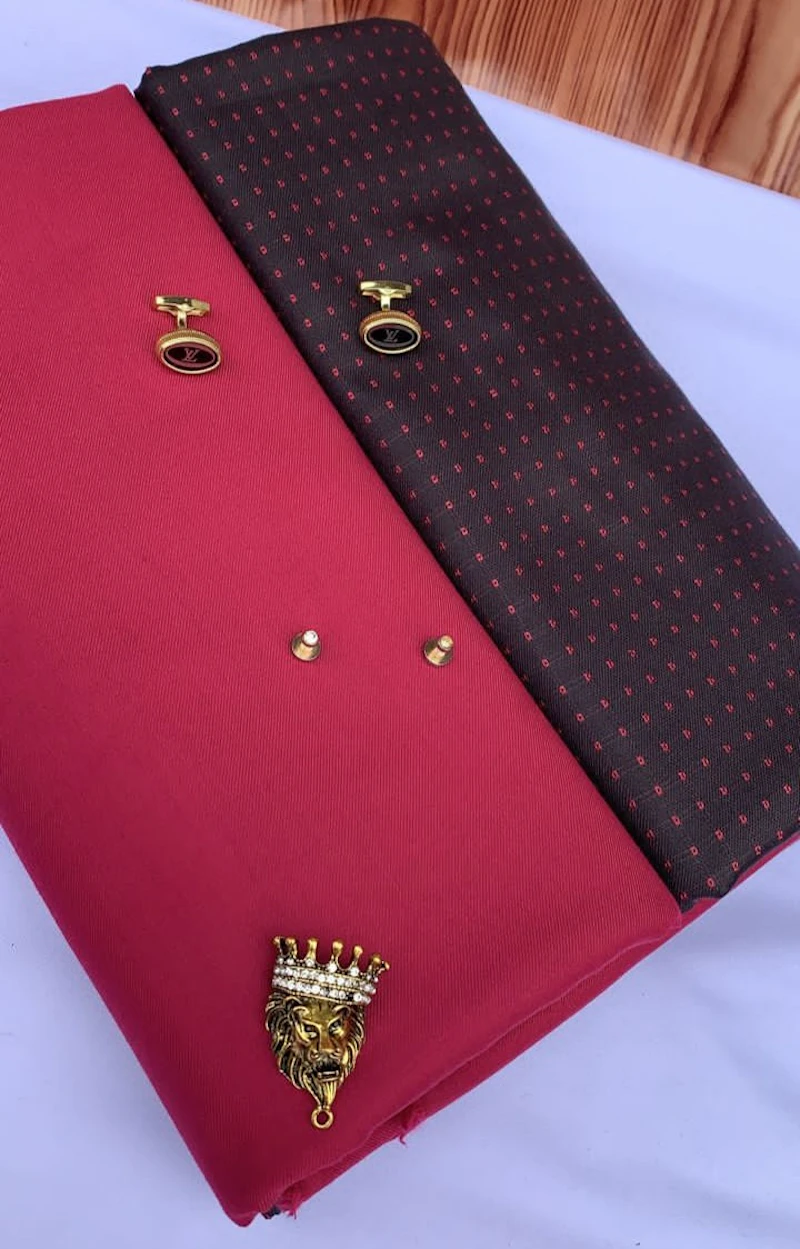 Red and deep brown pattern Senator