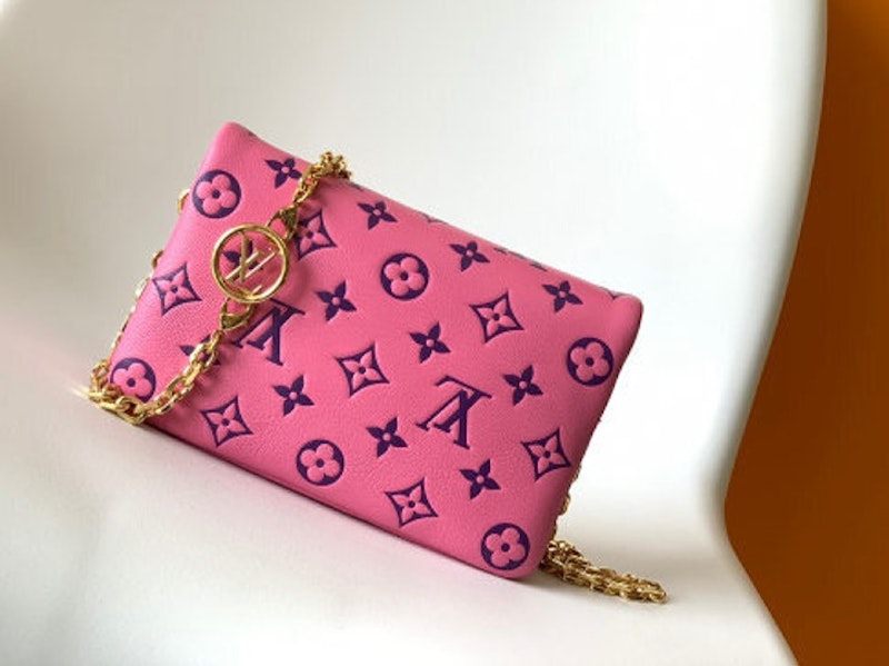Louis Vuitton Pochette Leather Purse 