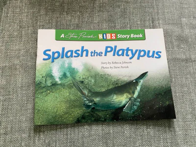 Steve Parish & Rebecca Johnson - Kids Story Book - Splash the Platypus