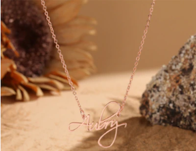 Thin Chain Name Necklace