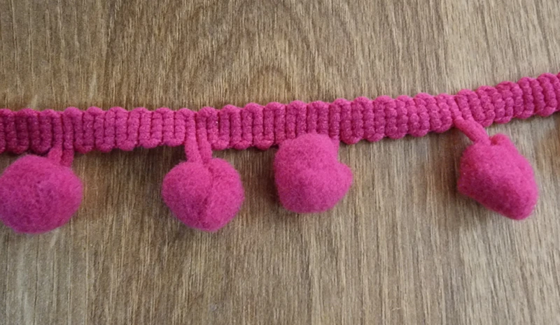 Pom Pom Bordüren, verschiedene Farben 