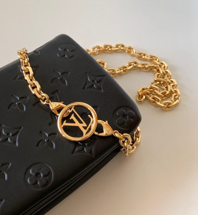 Louis Vuitton Pochette Leather Purse 