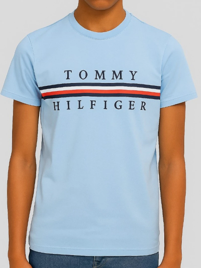 TOMMY HILFIGER - T-SHIRT BLEU CIEL BANDE TRICOLORE