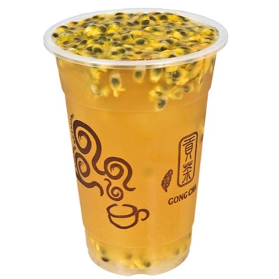 Passion fruit green tea (Gong Cha)