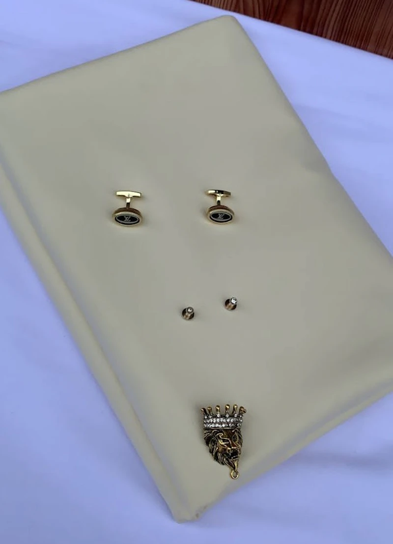 Silk Milk colour Senator