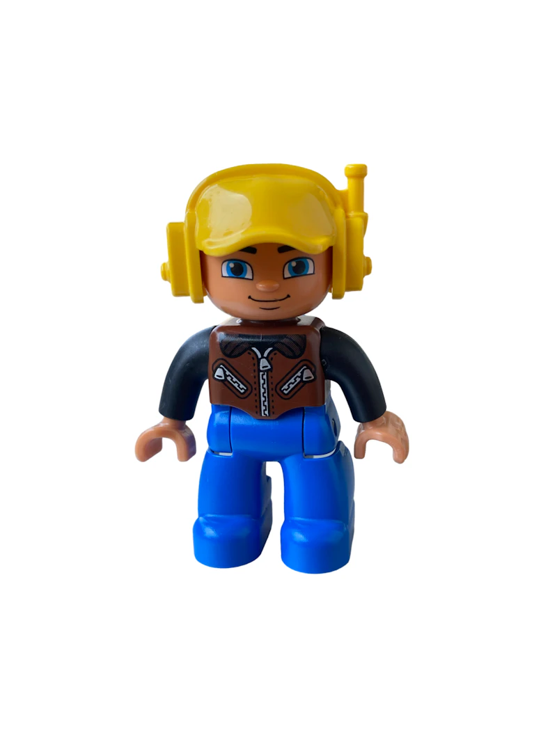 Pilot mit brauner Fliegerjacke